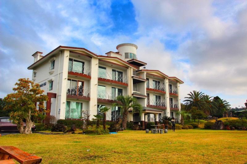Jeju Land Pension Seogwipo Exterior foto